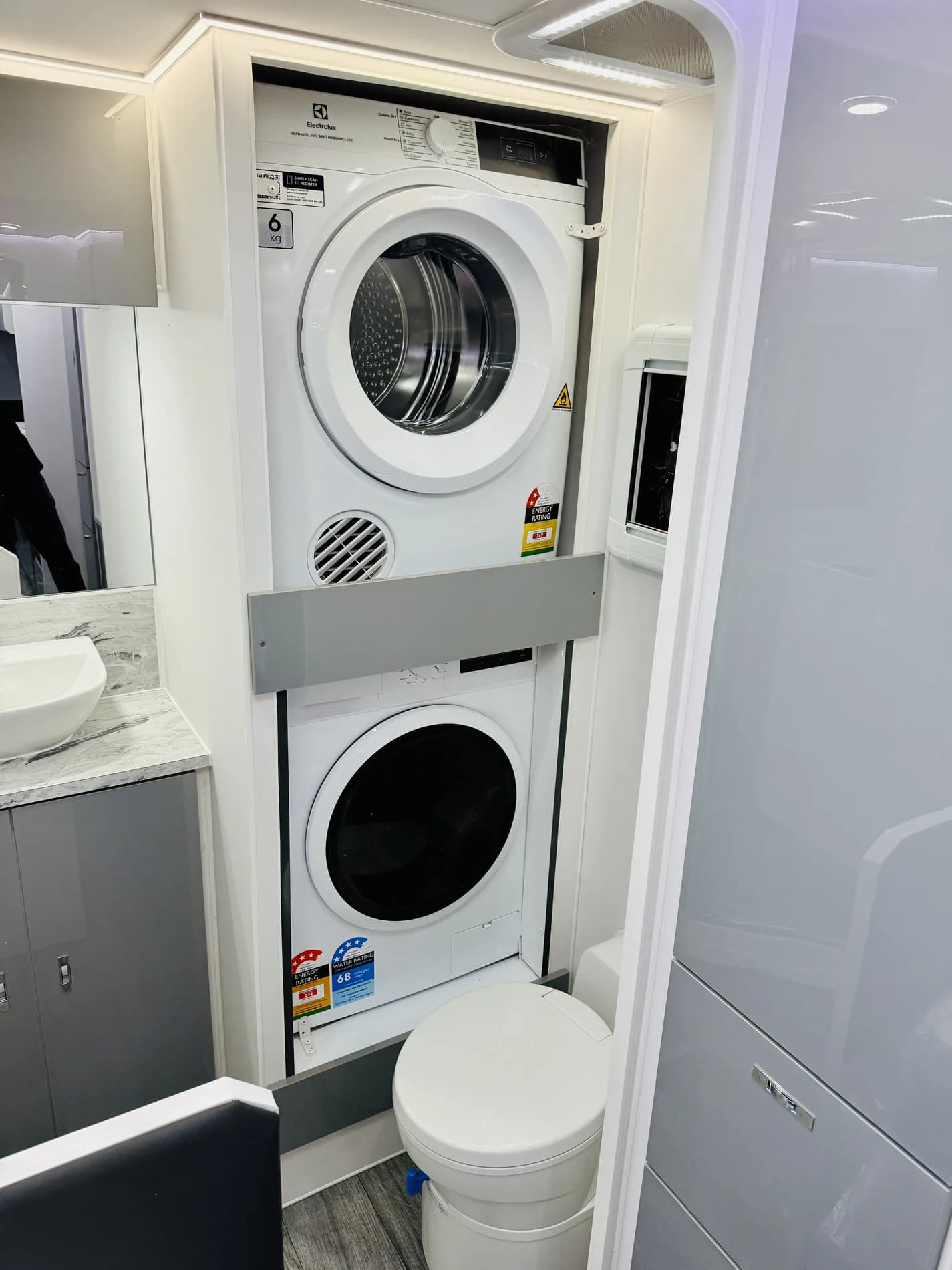 Happy Journey: Laundry (image 5)
